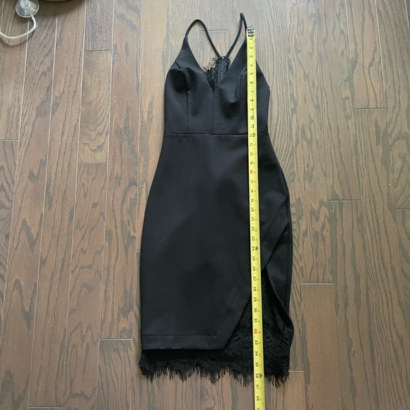 ASTR THE LABEL NEW PEEKING LACE BODYCON HALTER DRESS SIZE  XS - Picture 14 of 15